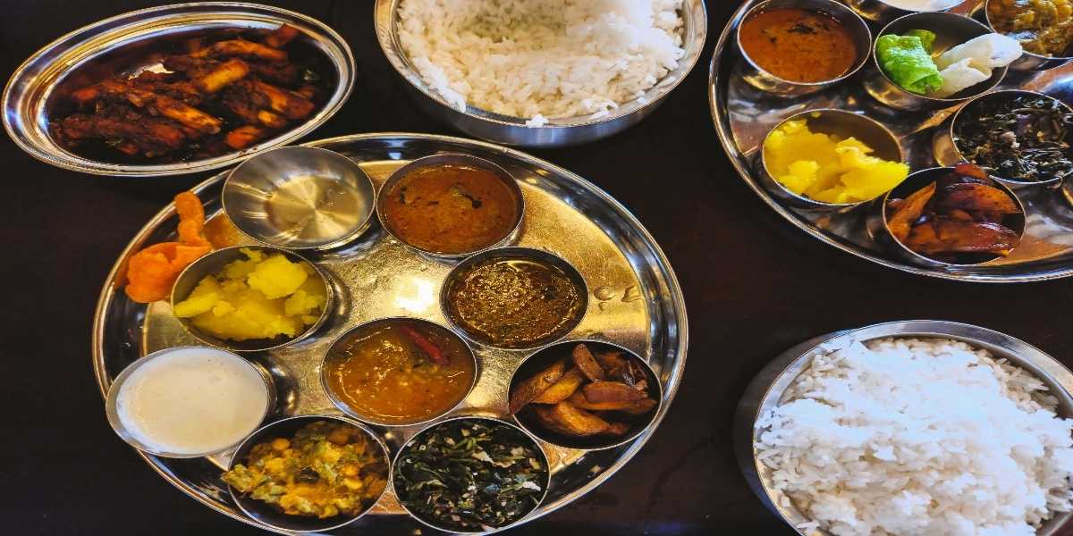 ಉತ್ತಮ ಕೊಬ್ಬು ಆರೋಗ್ಯ ಟಿಪ್ಸ್: ಕರ್ನಾಟಕ ತಟ್ಟೆಯಲ್ಲಿ ರಾಗಿ ರೊಟ್ಟಿ, ತುಪ್ಪ | Healthy Fats in Kannada